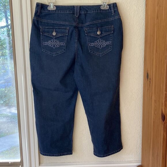 Sonoma Life & Style Five Pocket Dark Wash Embroidered Back Pockets Size 10 P - Picture 1 of 11